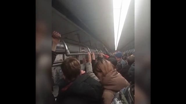 серьёзное происшествие на синей линии метро Петербурга смотреть онлайн