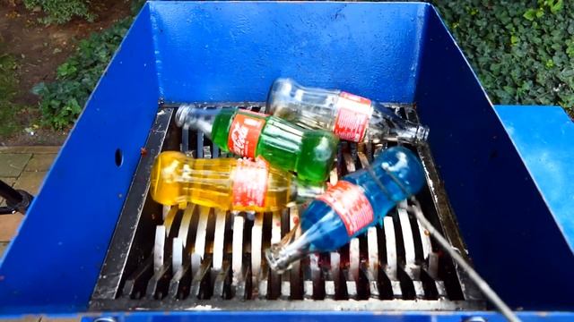 Shredding Rainbow Squishy Stress BALL! Oddly Satisfying Video! смотреть онлайн