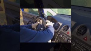 Как снять подушку безопасности : VW Caddy 2 / Amarok / Touran 2 -  VOLANTY.CZ