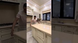 ПРОДАЁТСЯ КРАСИВЫЙ ДОМ В САМОМ ЦЕНТРЕ ТАШКЕНТА