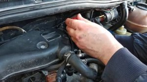 Замена патрубка системы отопления Seat Toledo.