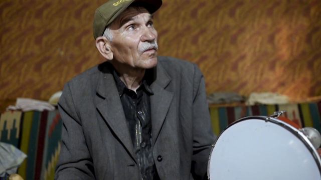 Про бубон, гармошку і життя від Костянтина Сердюка (83 роки) смотреть онлайн