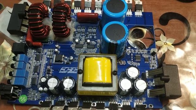 Ремонт усилителя Deaf Bonce AAB-1000.2D. Греется выходной каскад