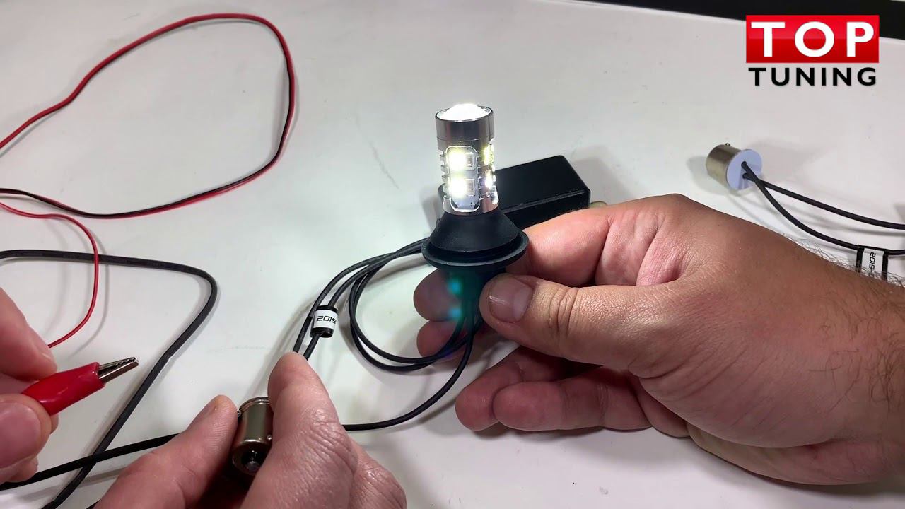 Супер ходовые огни 2 в 1 на место штатной лампы поворотника! смотреть онлайн