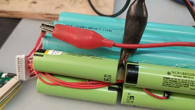 Kugoo S3: Увеличение емкости аккумулятора.Как увеличить емкость батареи на самокате? на 3.4Ah! смотреть онлайн