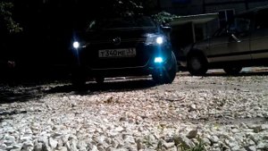 Угловая подсветка поворотов в Polo седан