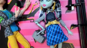 Обзор кукол Монстер хай Picnic Casket Френки Штейн и Джексон Джекилл