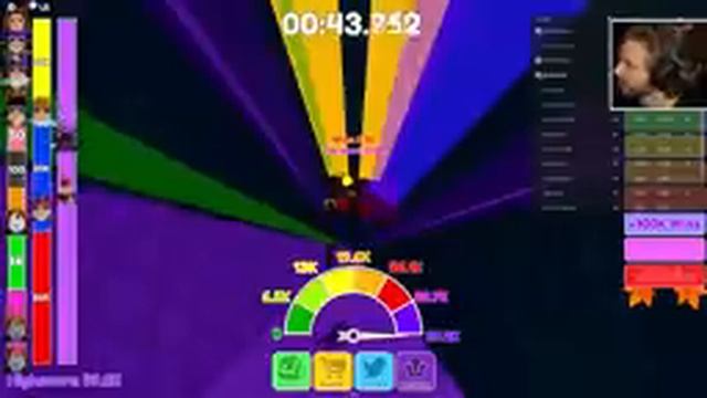 Gras vs Mega Gras in Roblox Skydive Race Clicker смотреть онлайн