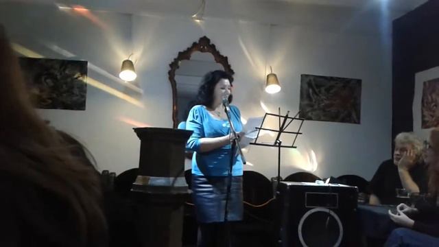 8 Марта Валя Карпушина читает свои стихи смотреть онлайн