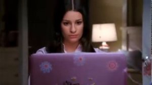 Рейчел Берри приходит в хор