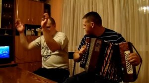 Санёк исполнил любимую песню отца. Я плачу я рыдаю.Под гармонь.