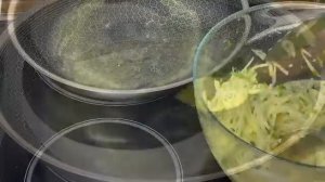 Просто натрите 2 картошки и добавьте 2 яйца! КАРТОШКА вкуснее, чем пицца! Быстрый завтрак за 5 минут