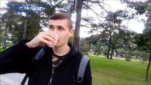 Киев. Опрос. Хотели бы уехать работать в другую страну?