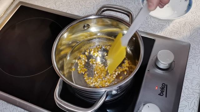 Приготовление попкорна из кукурузы холодным способом/как приготовить Попкорн дома смотреть онлайн