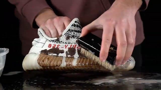 YEEZY BOOST V2 ZEBRA ПРОТИВ МИЛКШЕЙКА. ЭКСТРЕМАЛЬНАЯ ЧИСТКА CREP PROTECT CURE