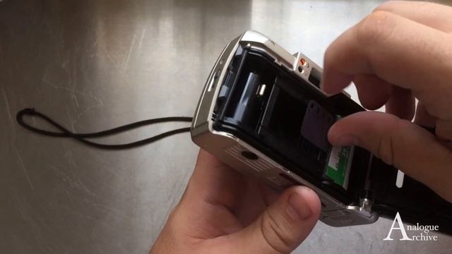 How to Load: Olympus trip AF 50 & 51 смотреть онлайн