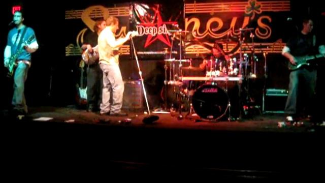 Deep Sixx Live @ Sweeney's 11-07-09 смотреть онлайн
