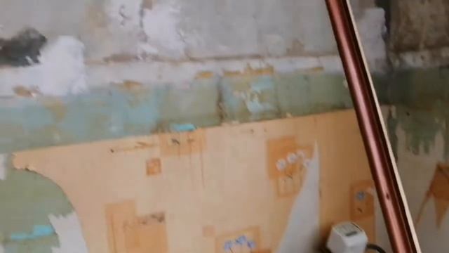 Косметический ремонт кухни своими руками/наклеиваем обои! смотреть онлайн