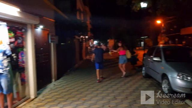 ?ЛАЗАРЕВСКОЕ СОЧИ.ул.Калараш вечером и магазин "Арка" смотреть онлайн