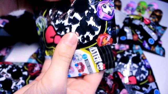 СКУПИЛА ВСЕХ minis xD Monster High ч. 1 смотреть онлайн