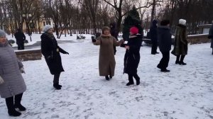 06 02 2021г,танцы в гомельском парке