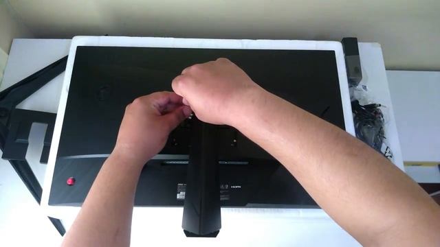 MSI Optix G242 144Hz Gaming Monitor - Unboxing 2021 смотреть онлайн