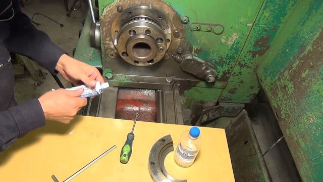Устраняю течь масла из под шпинделя 16К25 - 16К20 ( 1к62 такой же ) смотреть онлайн