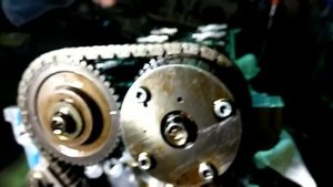 Как устанавливали цепь ГРМ на Мазда демио 2 ZJ 1.3.