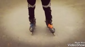 как делать скольжение(как тормозить) на роликах