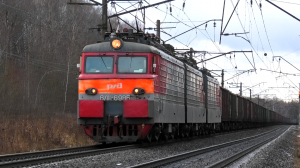 ВЛ11.8-698/703 А с грузовым поездом