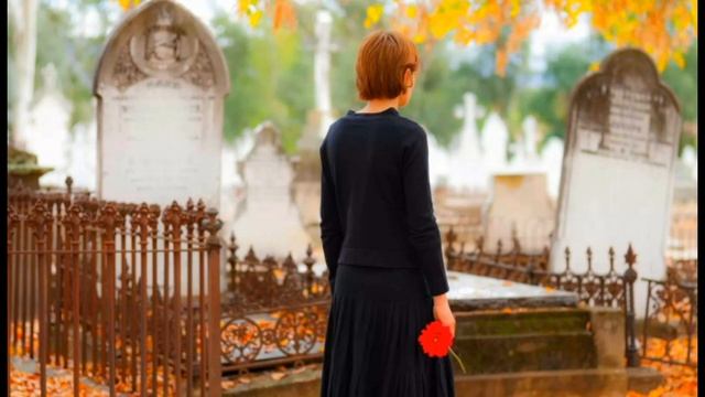 НА МОГИЛЕ РОДИТЕЛЕЙ ПРОИЗОШЛО НЕВЕРОЯТНОЕ - РЕАЛЬНАЯ ИСТОРИЯ О ПРЕДЧУВСТВИИ ВО СНЕ смотреть онлайн