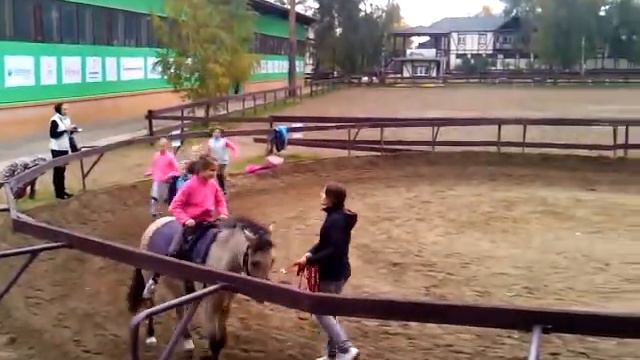 Вольтижировка, занятие 2012-09-30, рысь смотреть онлайн