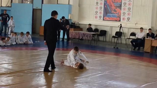 Первые соревнования смотреть онлайн