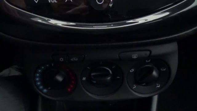 039427 OPEL Corsa 1.4 90ch Edition 5p смотреть онлайн