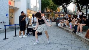 THURSDAY. BLACK MIST: OLGA. BEAUTIFUL FANTASTIC BUSKING. HONGDAE.