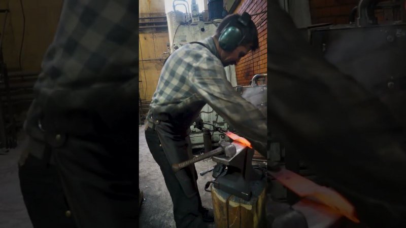 Как свернуть втулку на совне #blacksmith #forging