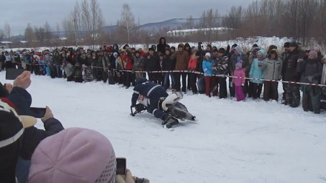 «SNOWDOGS 2016» (СноуДогс) - 1 заезд унимото на реактивной тяге смотреть онлайн
