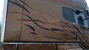 Scania Longline and Scania T-Cab on the M1