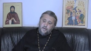 КАК ВЕСТИ СЕБЯ В КОЛЛЕКТИВЕ, ЕСЛИ СОТРУДНИКИ МАТЕРЯТСЯ? Священник Игорь Сильченков.