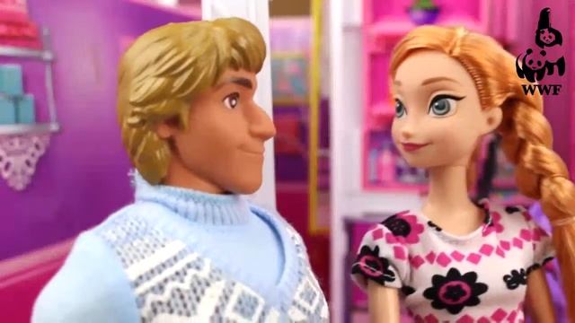 одевалки для девочек Анна и Эльза Безумные волосы Макияж с Рапунцель Барби и Замороженные Кристофф смотреть онлайн