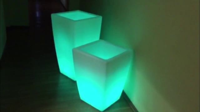 Кашпо «Flox» со светодиодной цветной лампой смотреть онлайн