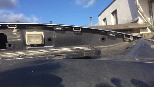 Mercedes-Benz W213 ремонт камеры заднего вида.mp4 смотреть онлайн