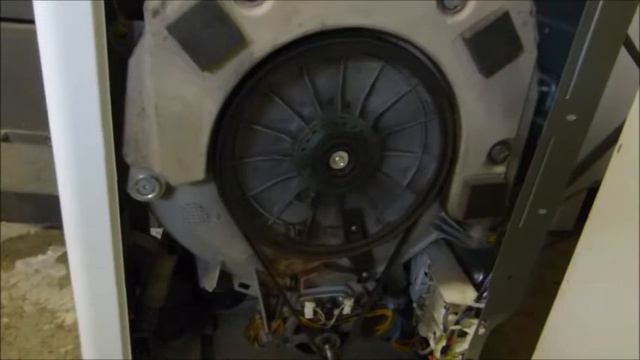 CHANGEMENT DES ROULEMENTS D UN LAVE LINGE ELECTROLUX смотреть онлайн