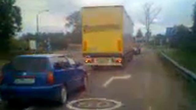 Затрудненное движение на Киевском шоссе смотреть онлайн