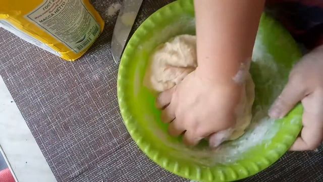 Пресное тесто на кипятке Минимум ингредиентов. Пирожки с луком и яйцом Рецепт