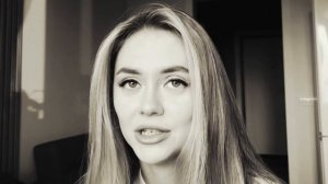 «Не уделяй мне много времени…» Белла Ахмадулина. Читает Яна Алгаева. Стихи о любви.