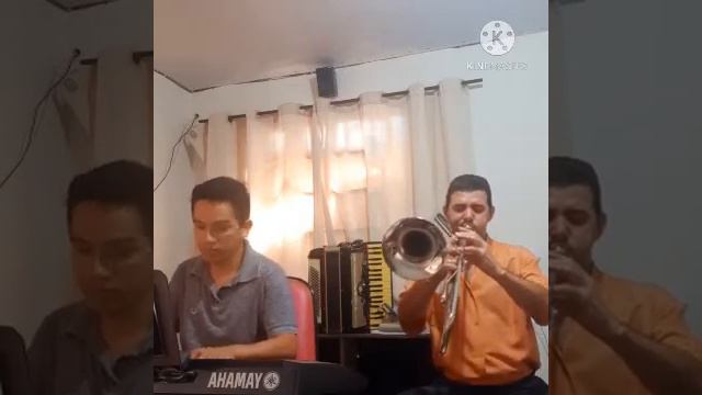 hino 323- teclado & trombone смотреть онлайн