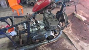 Юпитер 5 ,первый запуск, на поршнях "челябинск" первые часы обкатки ,звук и осмотр