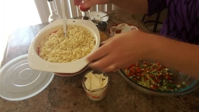 Американская кухня. Салат из макарон.( Deli style salad). смотреть онлайн
