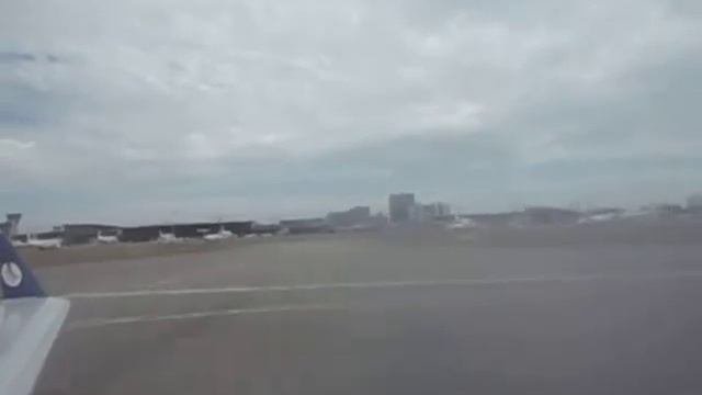 Посадка в аэропорту Хельсинки Вантаа / Landing At Helsinki Vantaa Airport